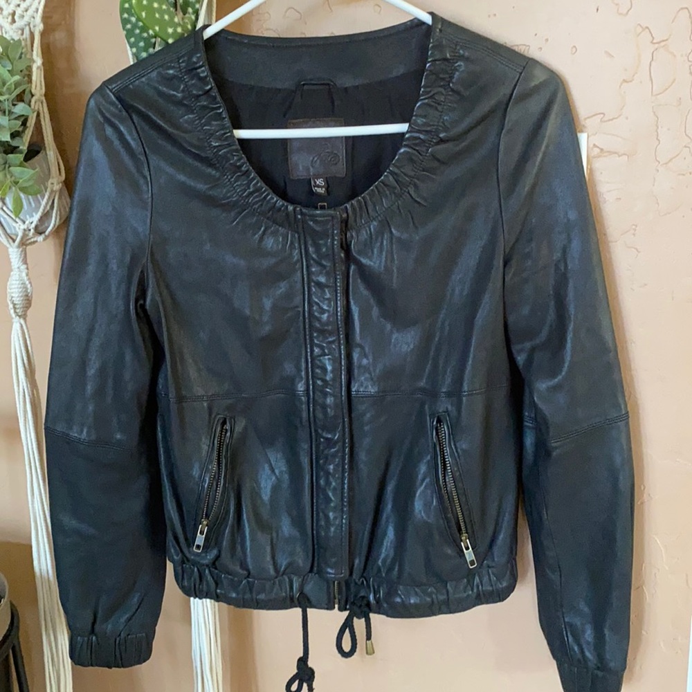 Joie lamb leather jacket size XS in good shape
